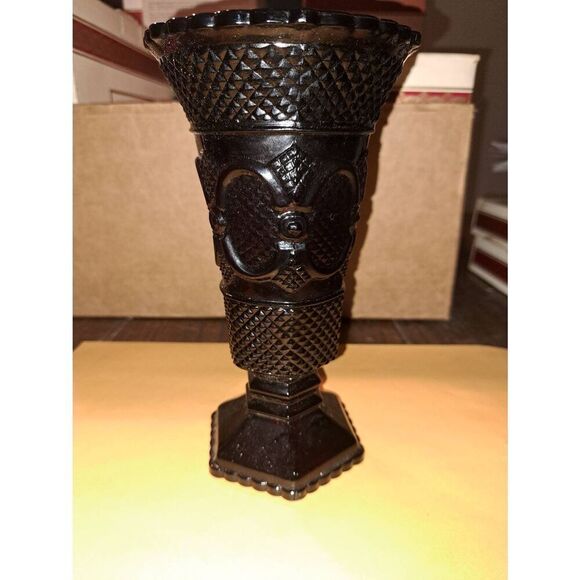 Vintage Avon 1876 Cape Cod Ruby Red Cranberry Pressed Glass Flower Vase 8" - Picture 1 of 5